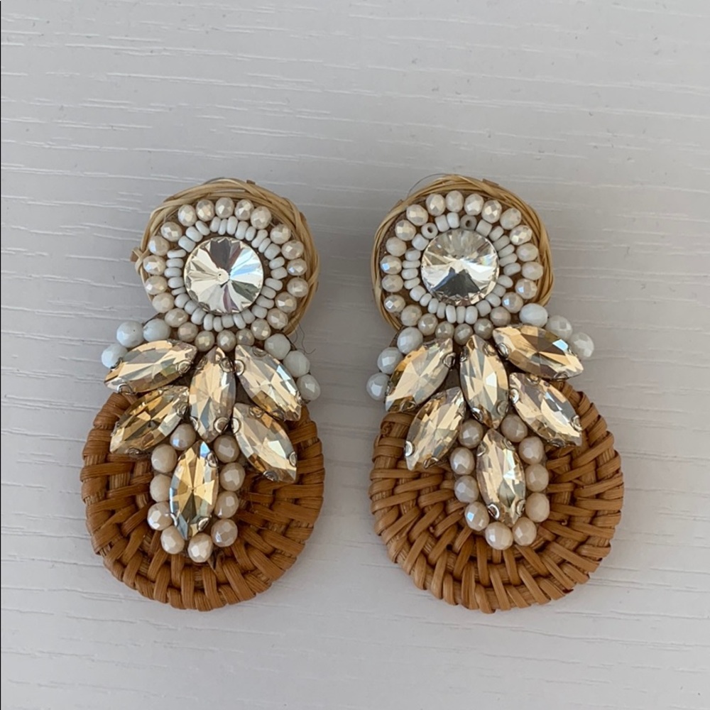 Beautiful white stone earring from st tropez